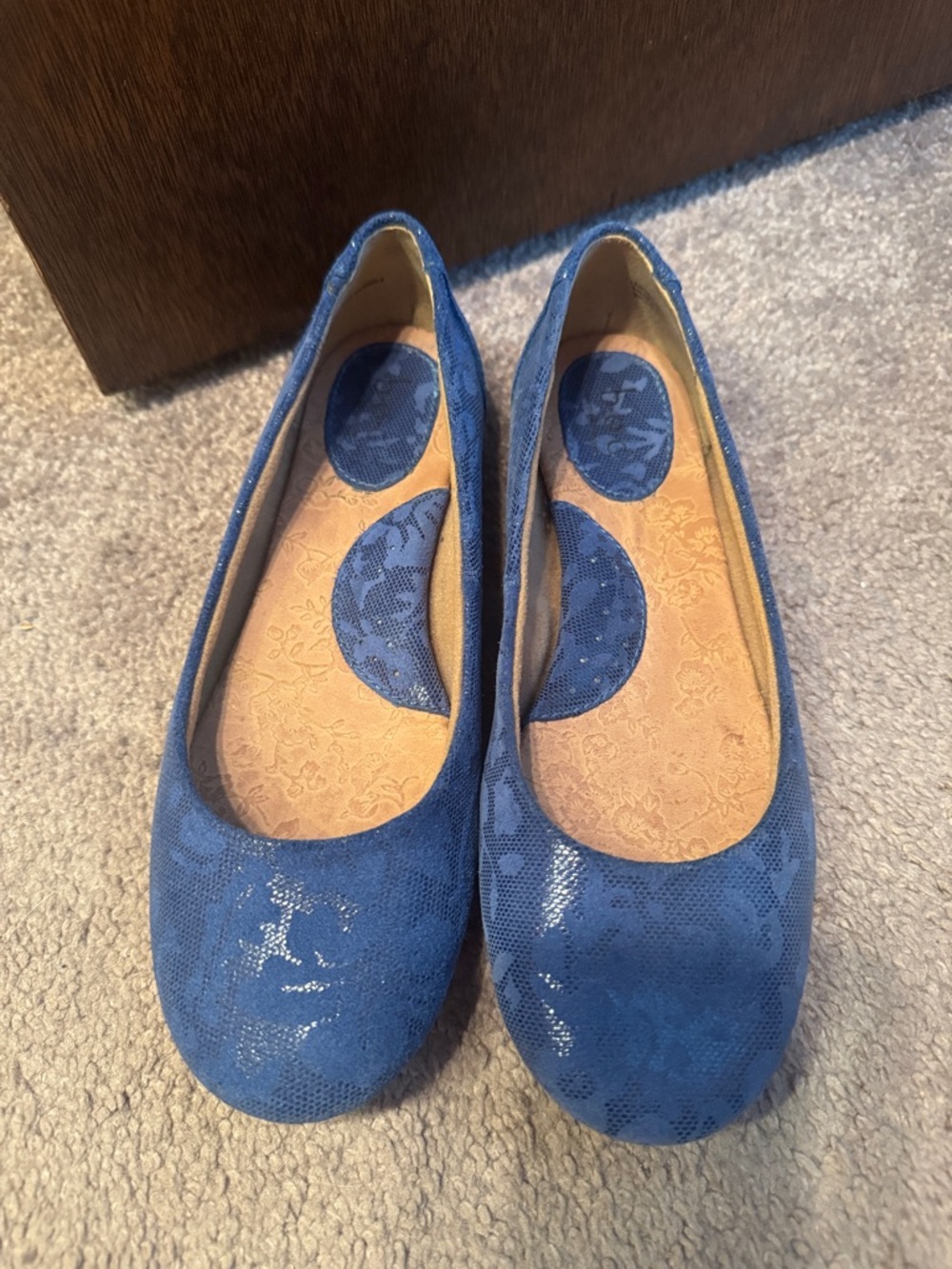 b.o.c. Blue Women's Ballet Flats with Subtle Pattern